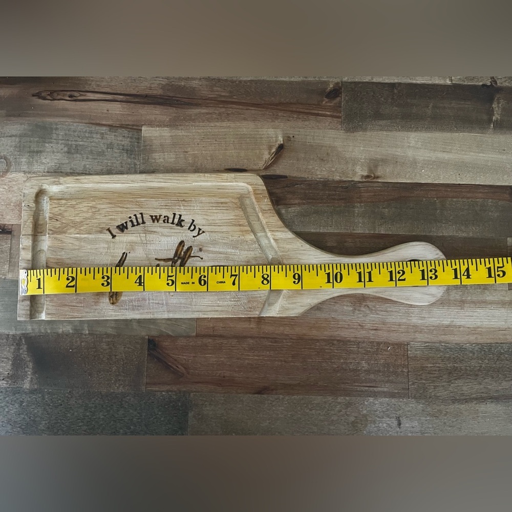 Farberware Natural Wood Serving Paddle with 'I Will Walk By Faith' Engraving - Picture 4 of 5